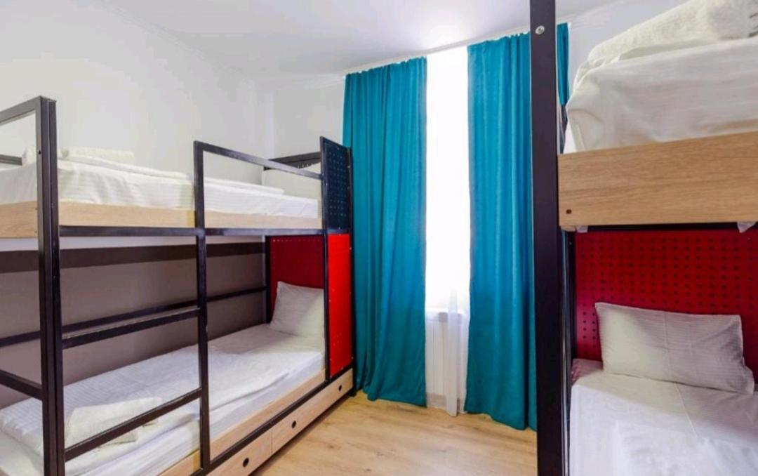 Komuna Hostel&Hotel Batumi Eksteriør billede