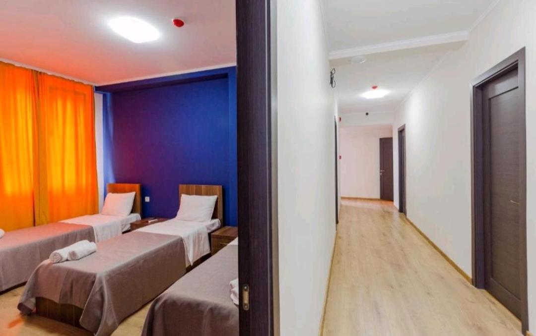 Komuna Hostel&Hotel Batumi Eksteriør billede