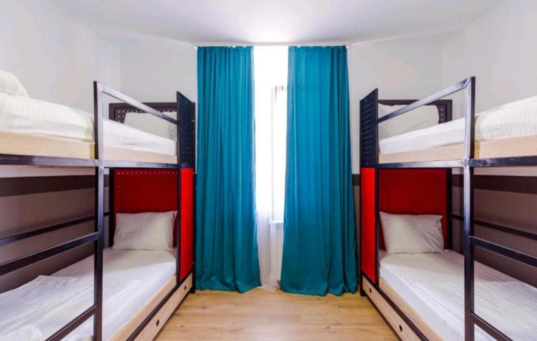 Komuna Hostel&Hotel Batumi Eksteriør billede