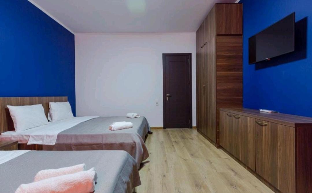 Komuna Hostel&Hotel Batumi Eksteriør billede